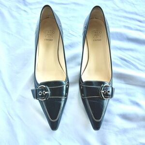 Joan & David 8 1/2M Dk. Charcoal Comfort 365 Heels w/ Elegant Design & Buckle